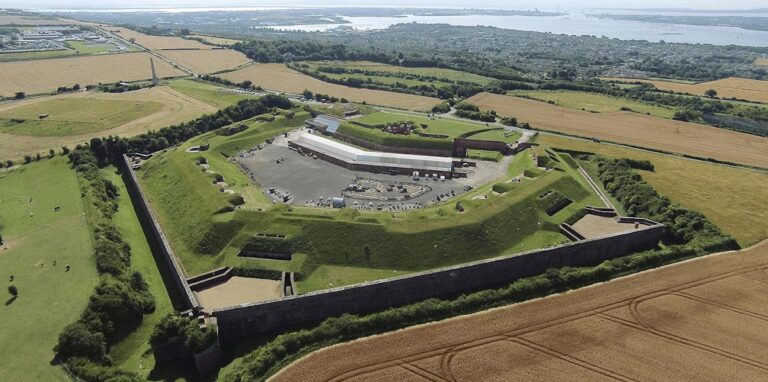 Fort Nelson: A Palmerston Fort Protecting Portsmouth