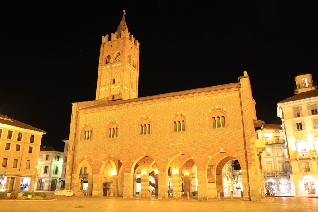 Arengario: Monza’s Medieval Town Hall in Italy 3 Arengario