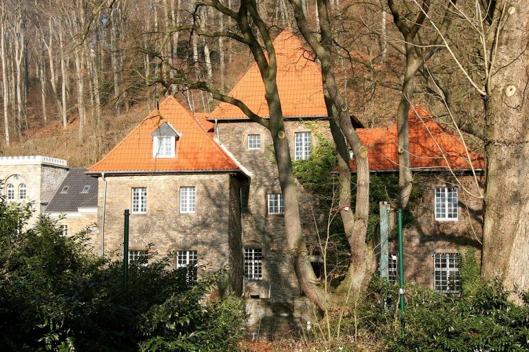 Schloss Baldeney: A Historic Castle Estate in Essen, Germany