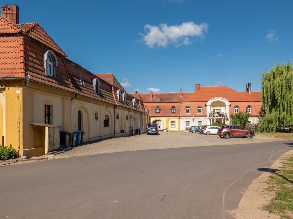 Palace in Trzebiechów: A Reuss Princely Residence in Poland 2 Palace in Trzebiechów