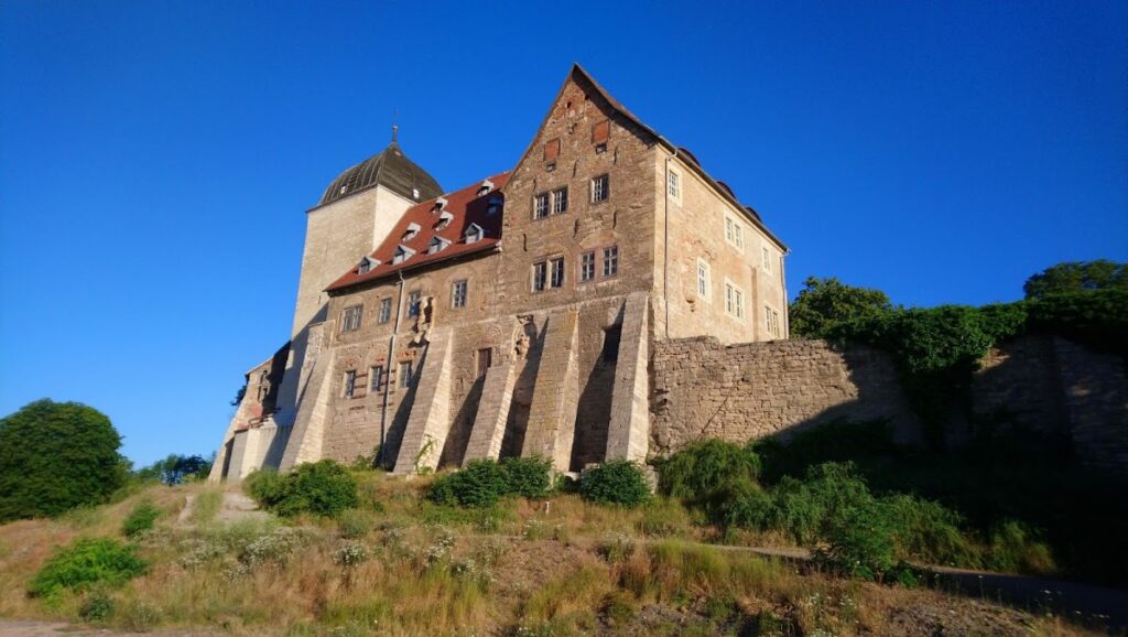 Runneburg: A Medieval Romanesque Castle in Germany 1 Runneburg