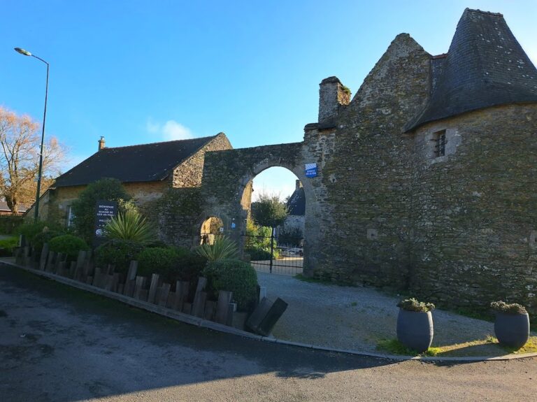 Château de Kerampoul: A Historic Manor in Sarzeau, France