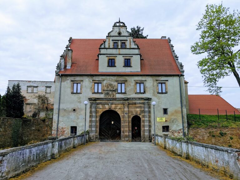 Siedlisko Castle: A Renaissance and Mannerist Residence in Poland