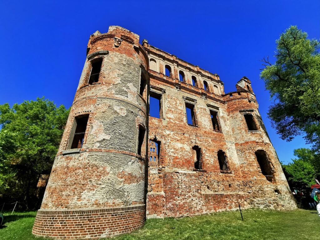 Siedlisko Castle: A Renaissance and Mannerist Residence in Poland 2 Siedlisko Castle
