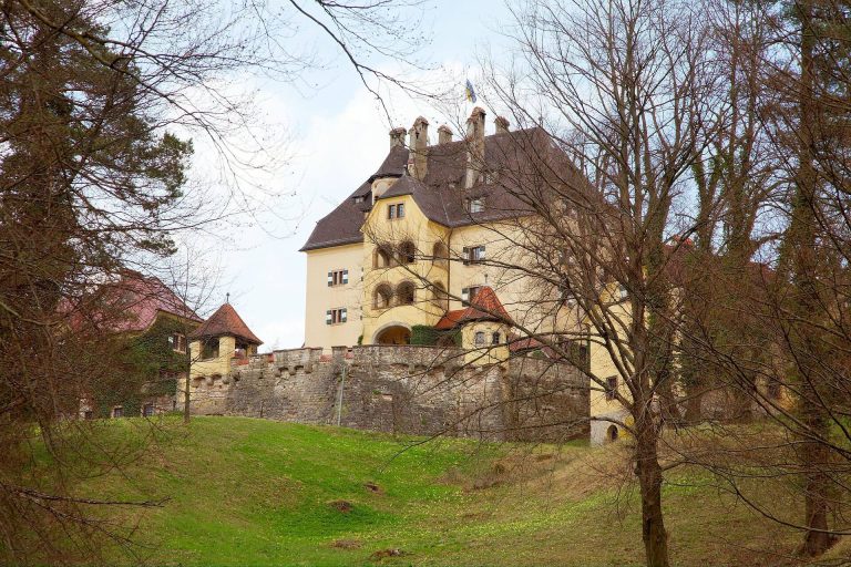 Schloss Glanegg, Grödig: An Archiepiscopal Fortress and Hunting Residence