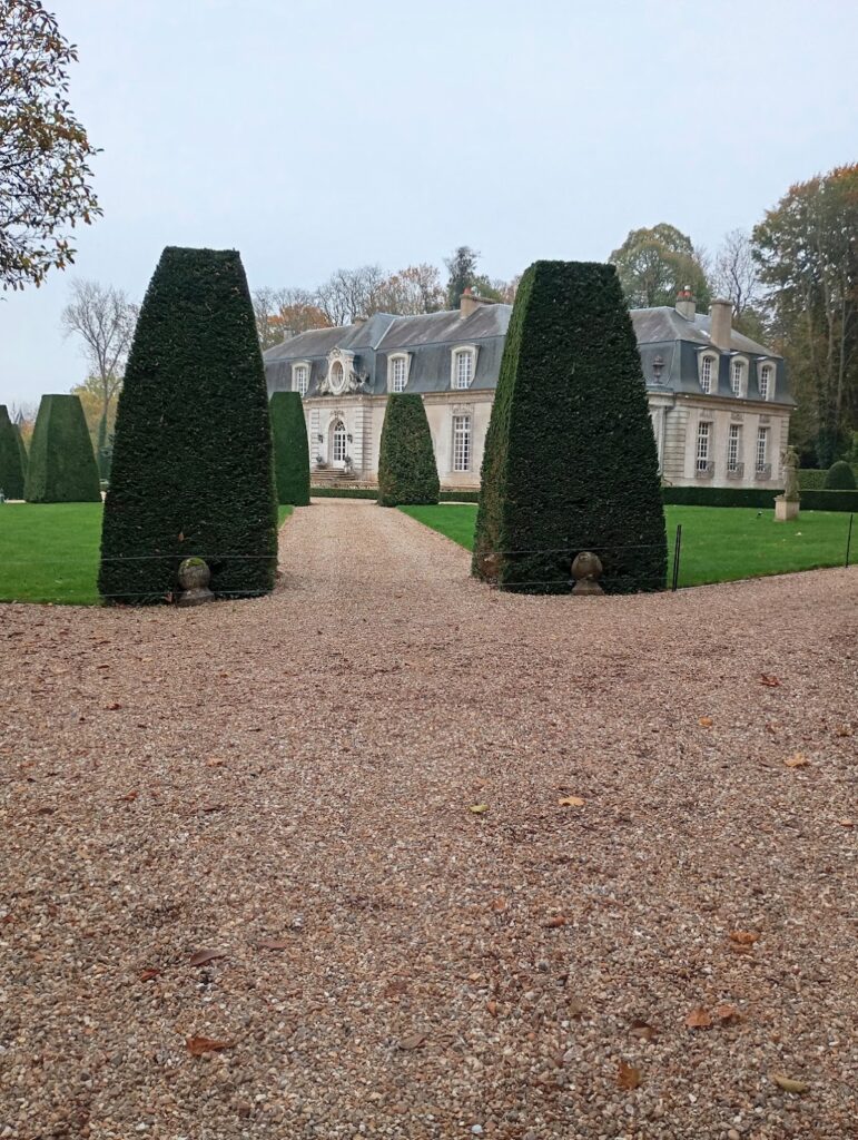 Château Saint-Hilaire de Louviers: A Historic Château in France 1 Château Saint-Hilaire de Louviers