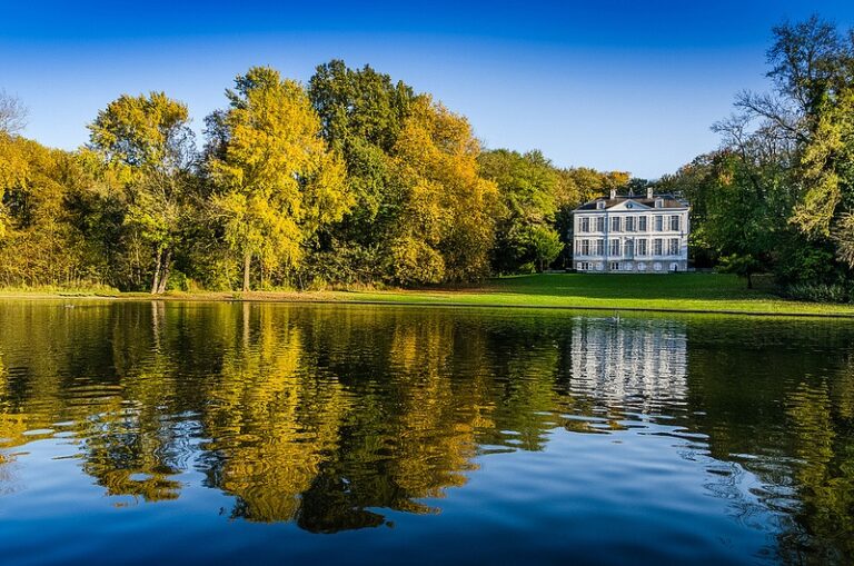 Château Malou: A Neoclassical Estate in Belgium