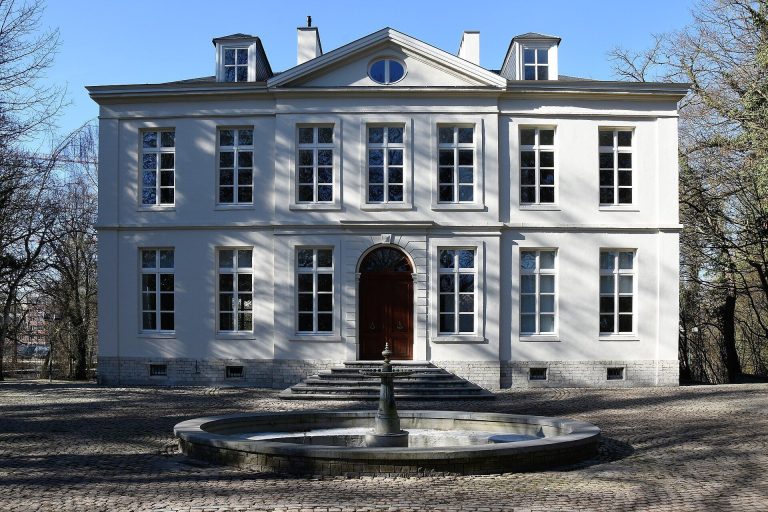 Château Malou: A Neoclassical Estate in Belgium