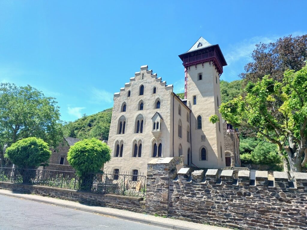 Schloss Liebieg: A Medieval Lower Castle and Neo-Gothic Residence in Germany 1 Schloss Liebieg