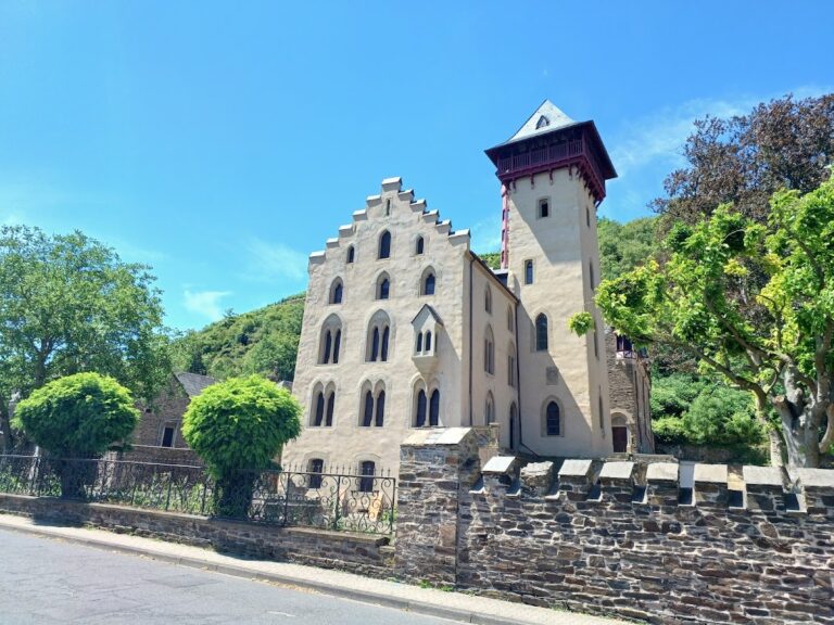 Schloss Liebieg: A Medieval Lower Castle and Neo-Gothic Residence in Germany