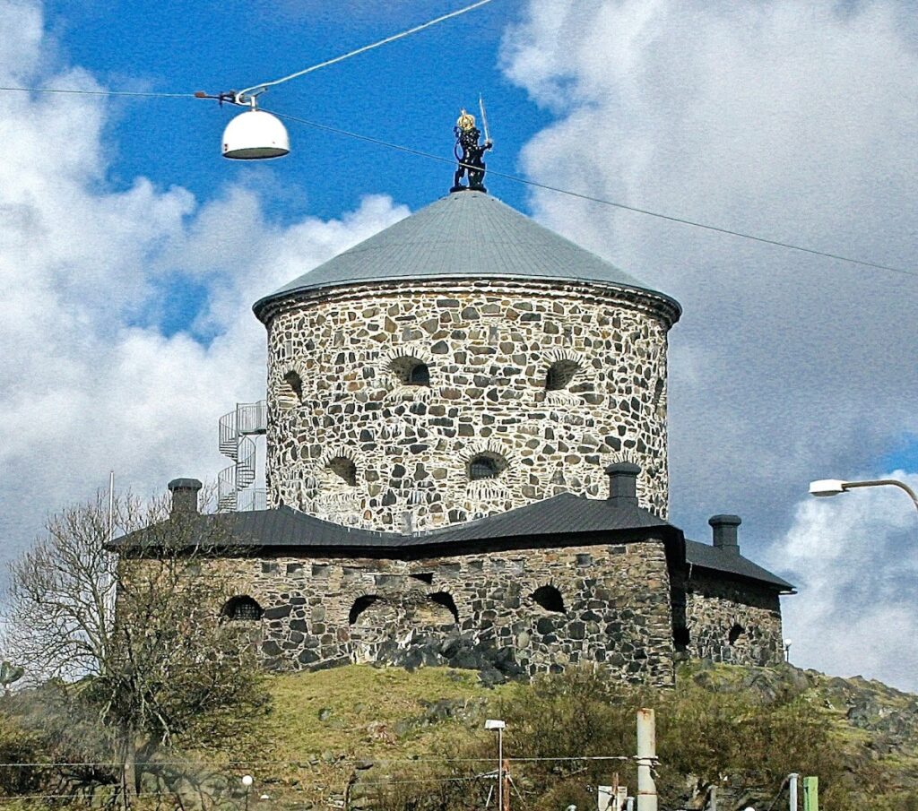 Lion Redoubt: A Swedish Hilltop Fortress in Gothenburg 1 Lion Redoubt