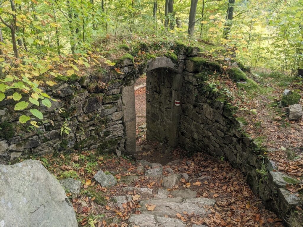Reichenštejn: A Medieval Frontier Spur Castle in Czechia 3 Reichenštejn