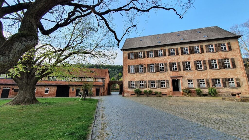 Schloss Büdingen: A Staufer-Period Castle and Ysenburg Residence 4 Schloss Büdingen