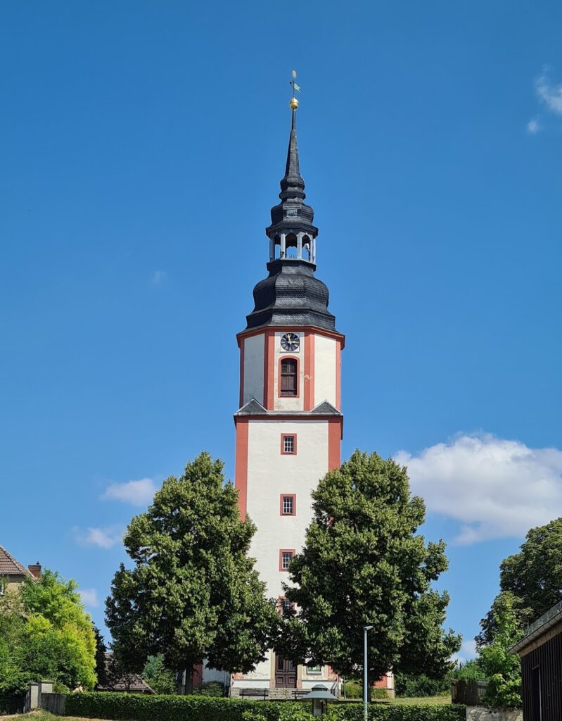 Schloss Ponitz: A Renaissance Manor Castle in Germany 2 Schloss Ponitz