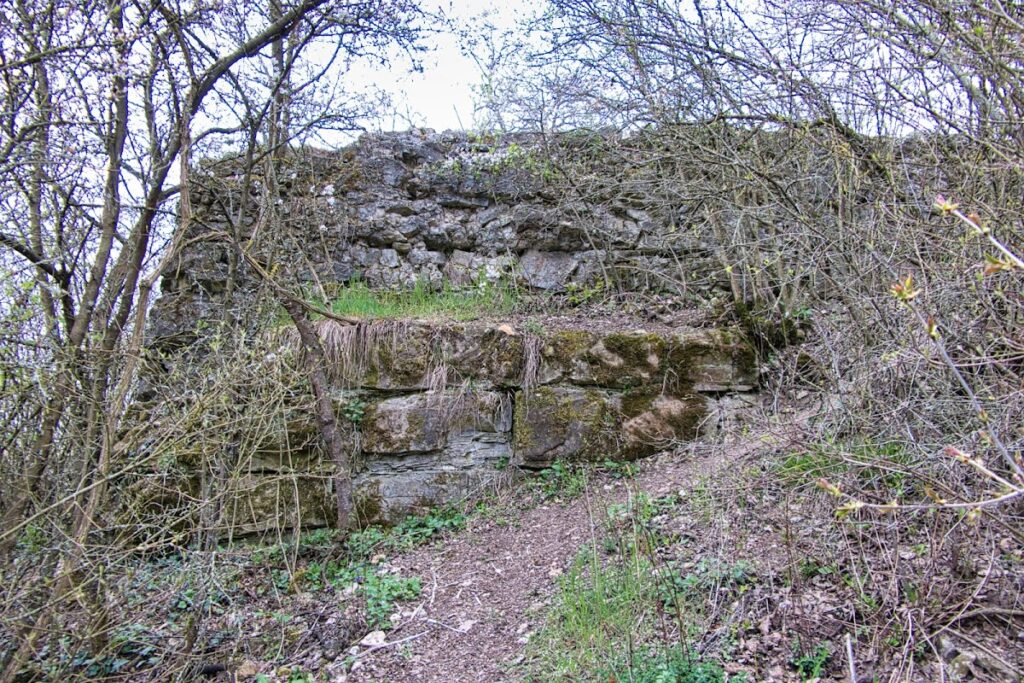 Stettenberg Castle: Medieval Spur Castle Ruins in Germany 2 Burgruine