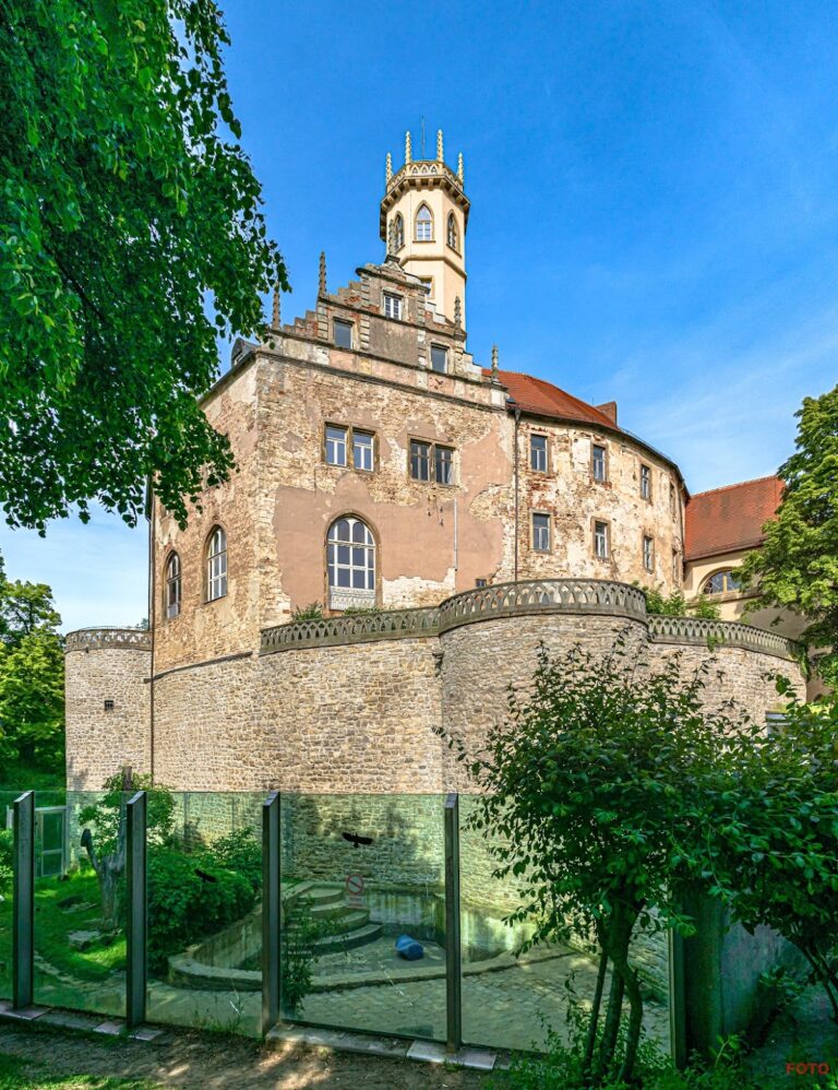 Schloss Droyßig: Medieval Castle and Renaissance Palace in Germany