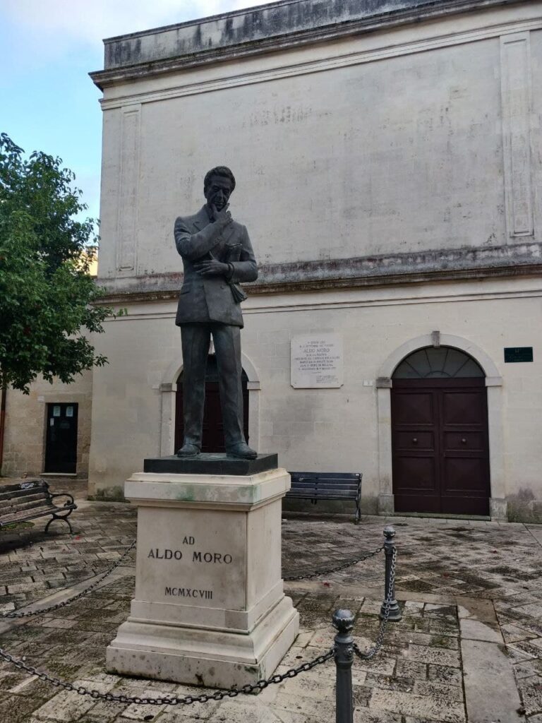 Castello di Maglie: A Former Angevin Fortress in Italy 1 Castello di Maglie