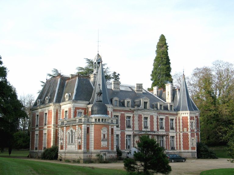 Château de Valmate: A Neo-Louis XIII Estate in France