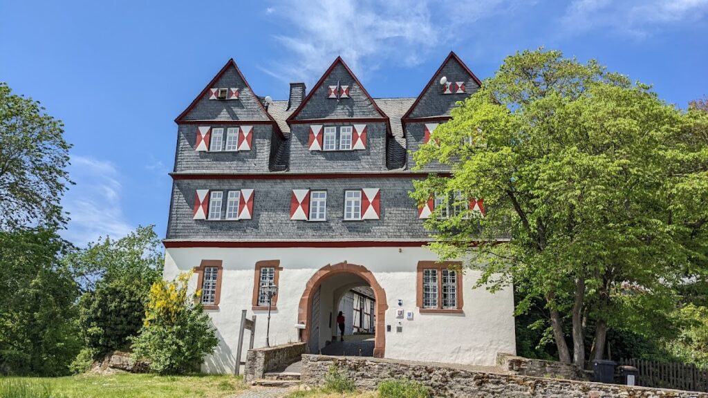 Neuweilnau Castle: A Nassau Residence and Forestry Administration Center in Germany 2 Neuweilnau Castle