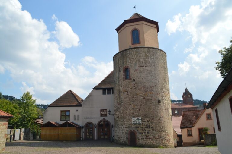 Schloss Homburg: A Medieval Castle and Renaissance Palace in Germany