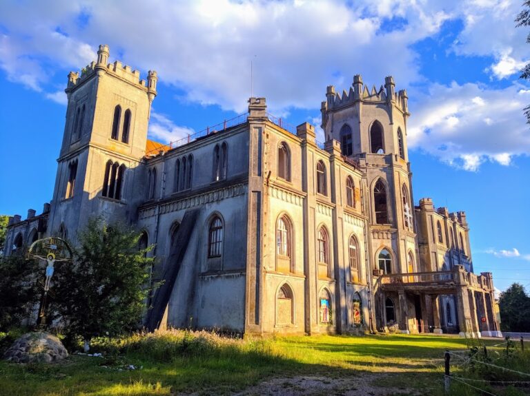 Tereshchenko Palace: A Neo-Gothic Estate in Chervone, Ukraine