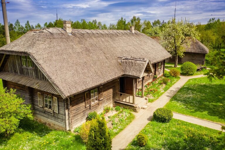 Mickiewicz Manor in Zaosie: A Reconstructed Noble Estate in Belarus
