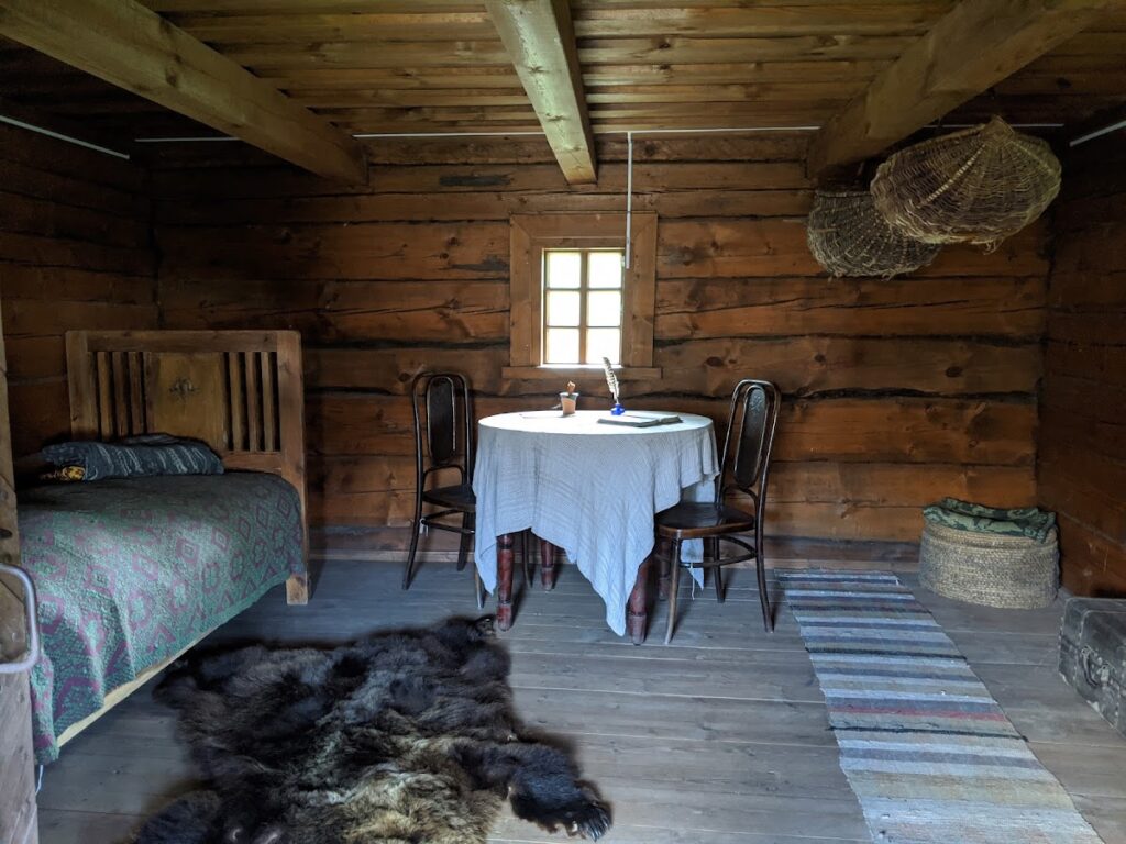 Mickiewicz Manor in Zaosie: A Reconstructed Noble Estate in Belarus 3 dworek Mickiewiczów w Zaosiu