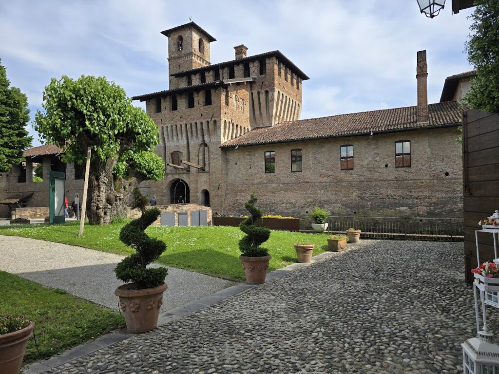 Castello Visconteo: A Moated Late-Medieval Castle in Italy 3 Castello Visconteo