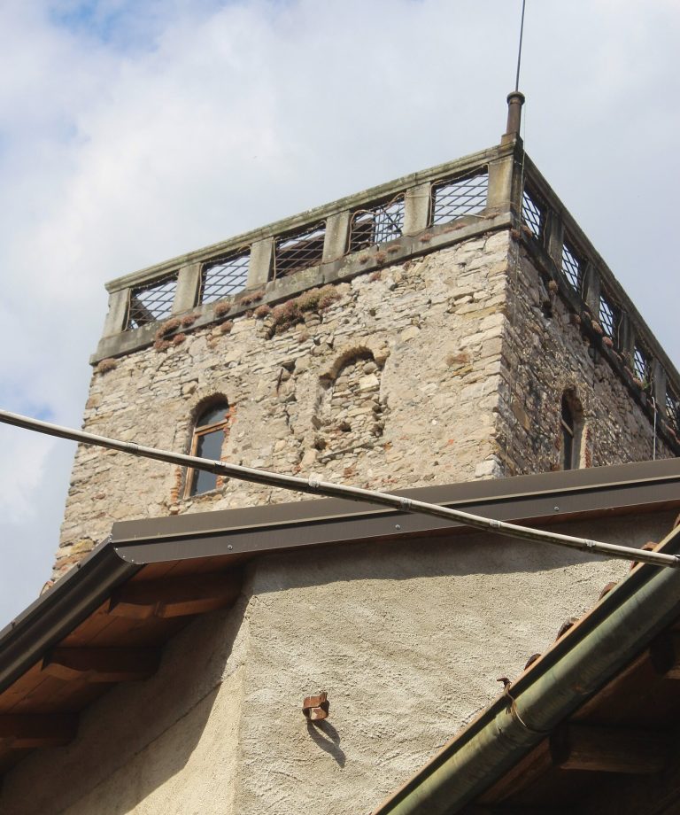 Torre del Barbarossa: A Medieval Defensive Tower in Italy
