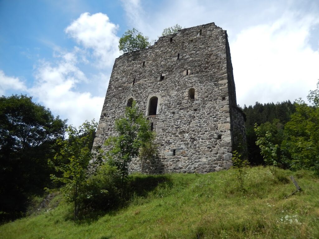 Burgruine Weyer: A Medieval Castle Ruin in Austria 2 Burgruine Weyer