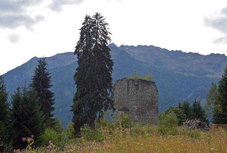 Burgruine Weyer: A Medieval Castle Ruin in Austria