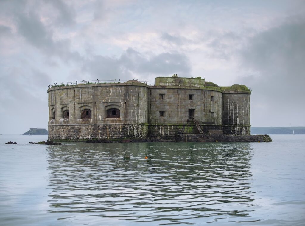 Stack Rock Fort: A Victorian Sea Fort Defending Milford Haven 2 Stack Rock Fort