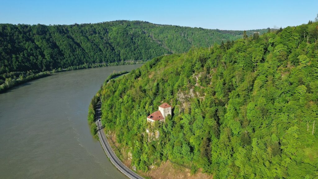 Burg Krämpelstein: A Medieval Customs Castle Above the Danube in Austria 2 Burg Krämpelstein