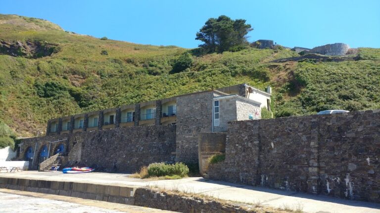 Fort Bovisand and Bovisand Harbour: Victorian coastal fortification and harbour at Plymouth