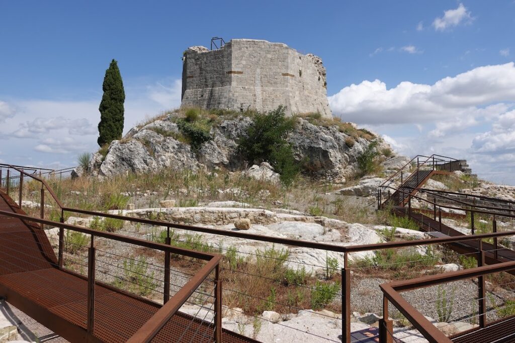 Rocca di Tentennano: Medieval Fortress Overlooking the Val d'Orcia 2 Rocca di Tentennano
