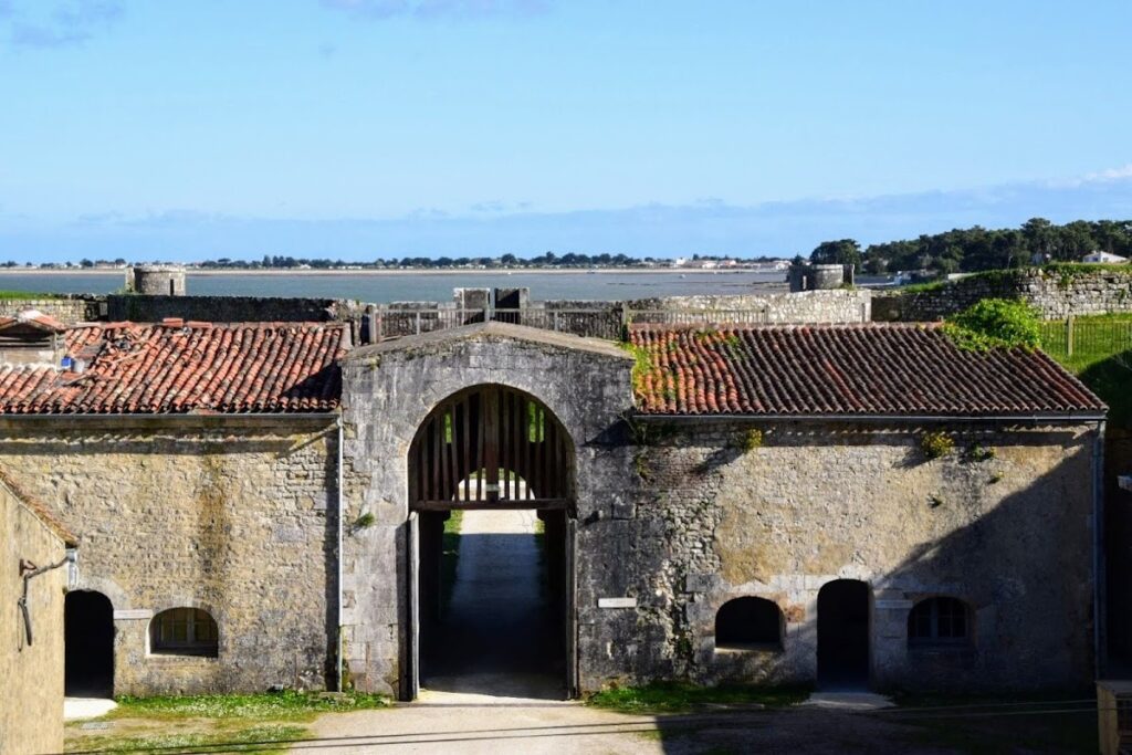 Fort de La Prée: A Coastal Fortress on Île de Ré 3 Fort de La Prée