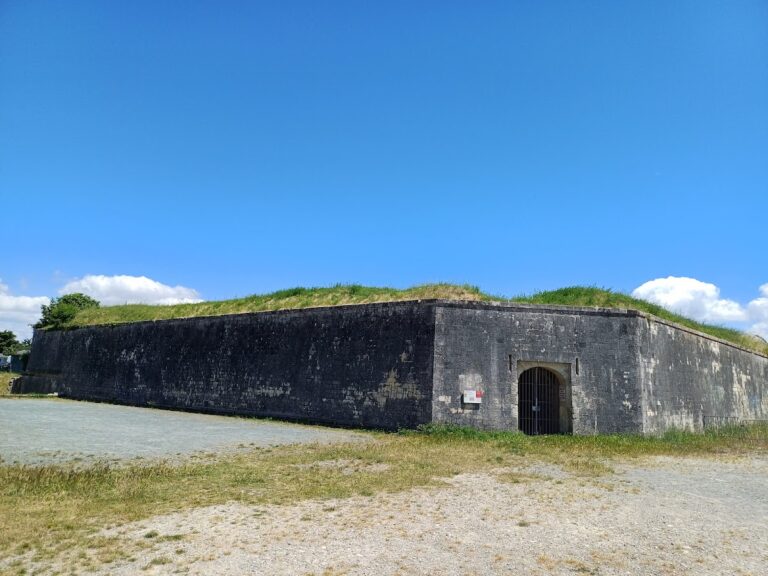 Sablanceau and Redoute of Rivedoux: A Coastal Fortification on Île de Ré