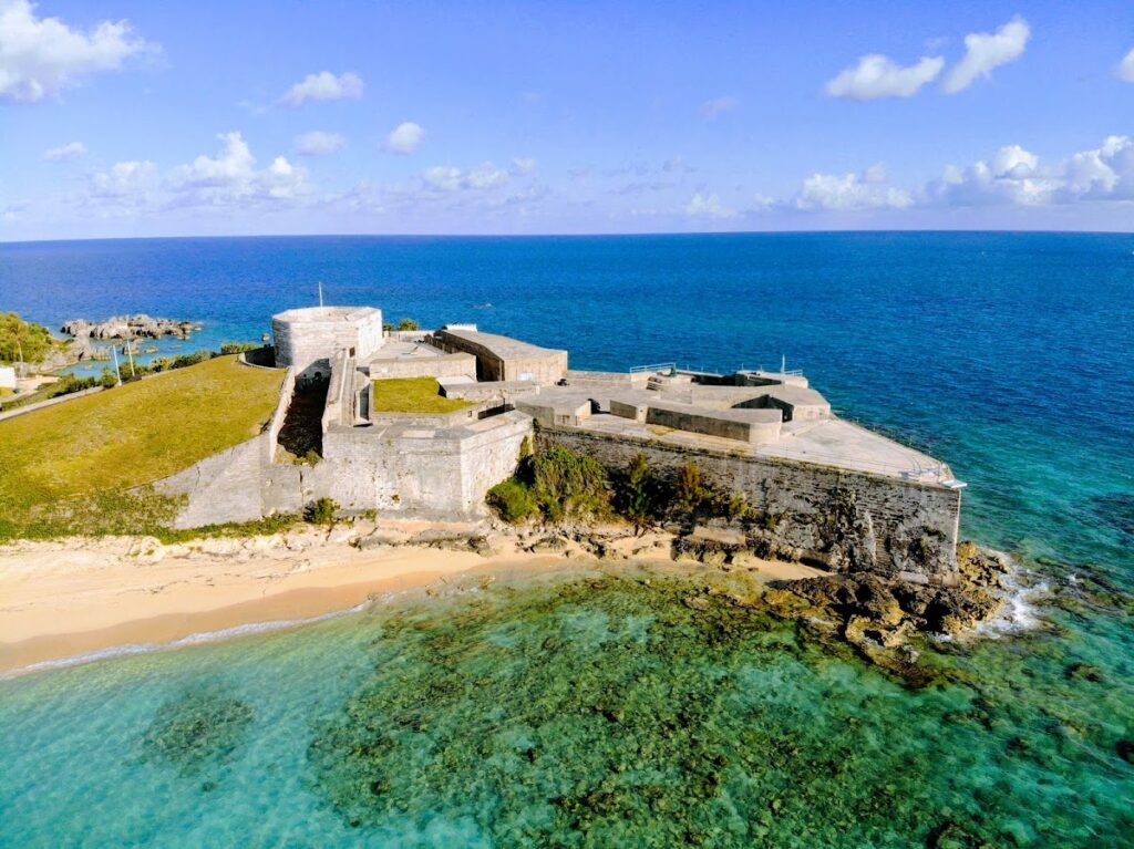 Fort St. Catherine: A Coastal Artillery Fort in Bermuda 1 Fort St. Catherine