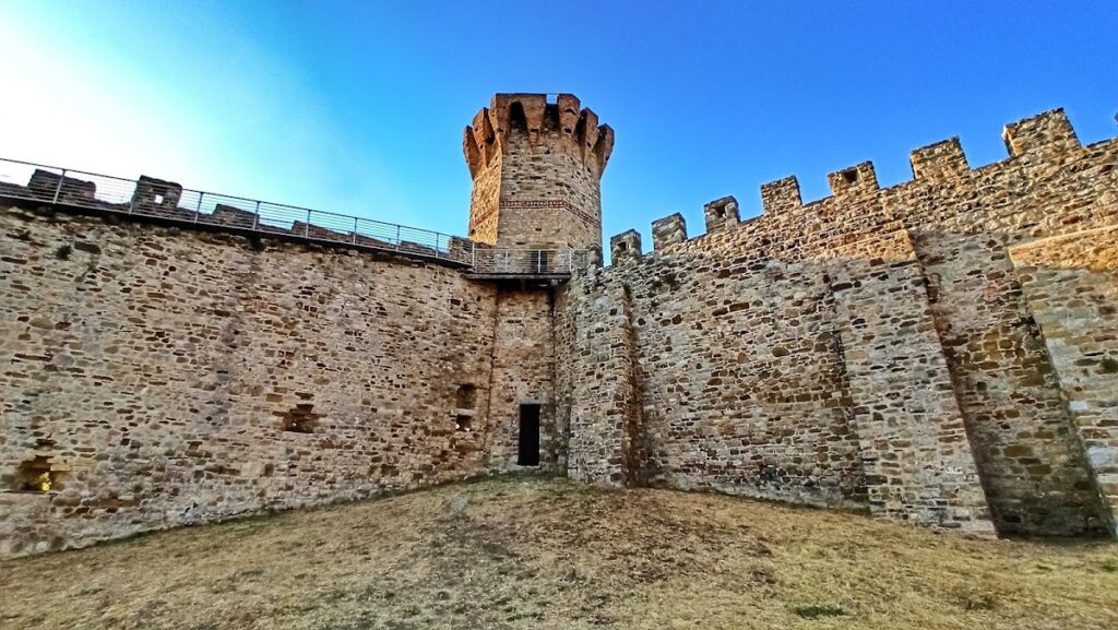 Rocca di Isola Polvese