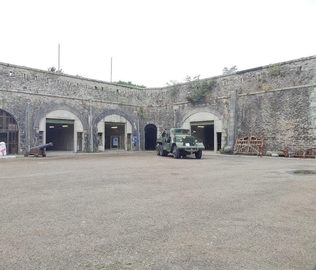 Fort Montbarey: A Brest Land-Defense Fort and Second World War Memorial Museum 1 Fort Montbarey