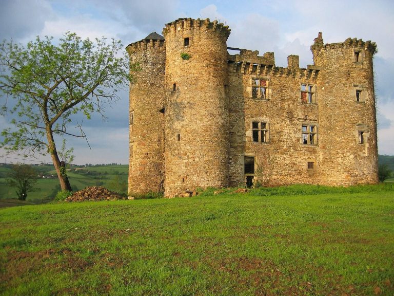 Château de Pagax: A Medieval Fortress in France