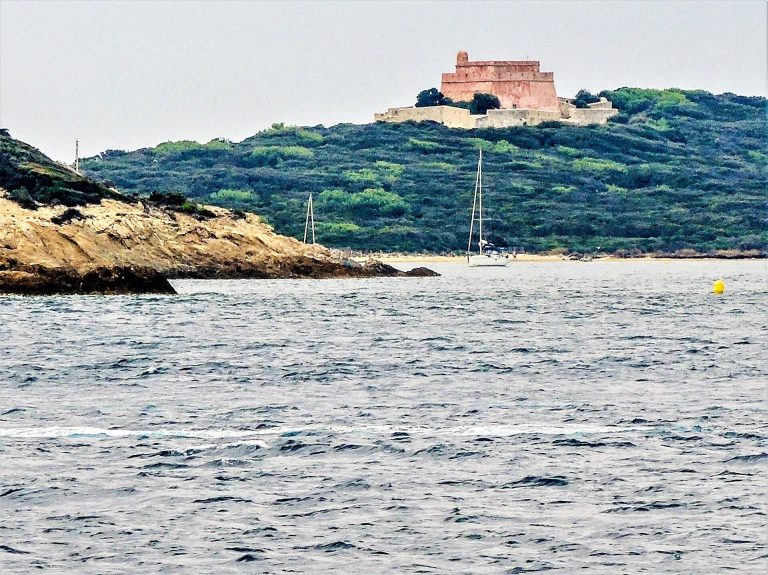 Fort du Grand Langoustier: A French Coastal Artillery Work on Porquerolles