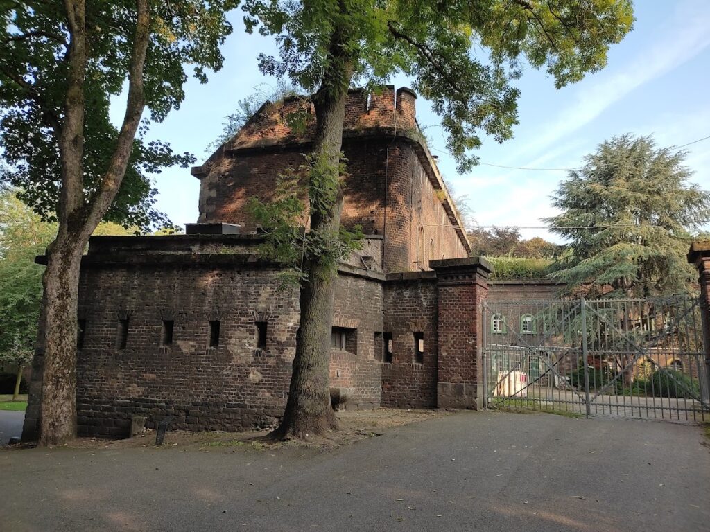 Fort X: A Prussian Fortification in Cologne 2 Fort X