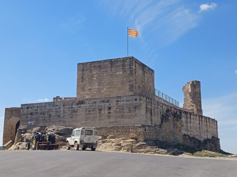 Castell de l’Albi: A Medieval Fortress Transformed into a Renaissance Palace