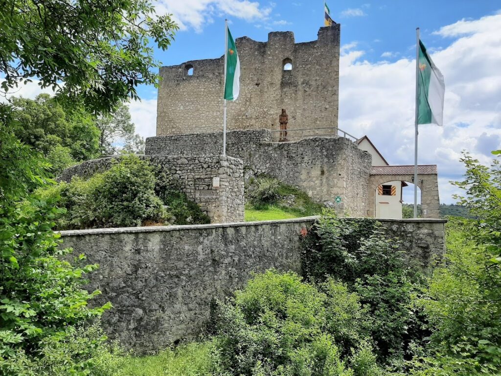Burg Derneck: A Medieval Hilltop Castle in Germany 2 Burg Derneck