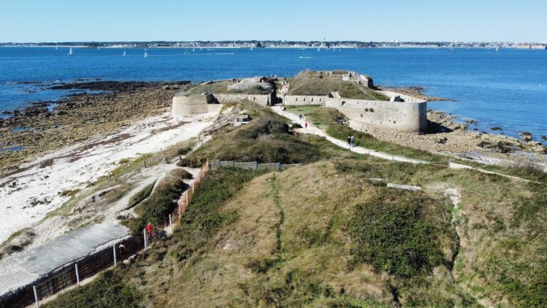 Fort de Porh-Puns: A coastal fort at Gâvres, France