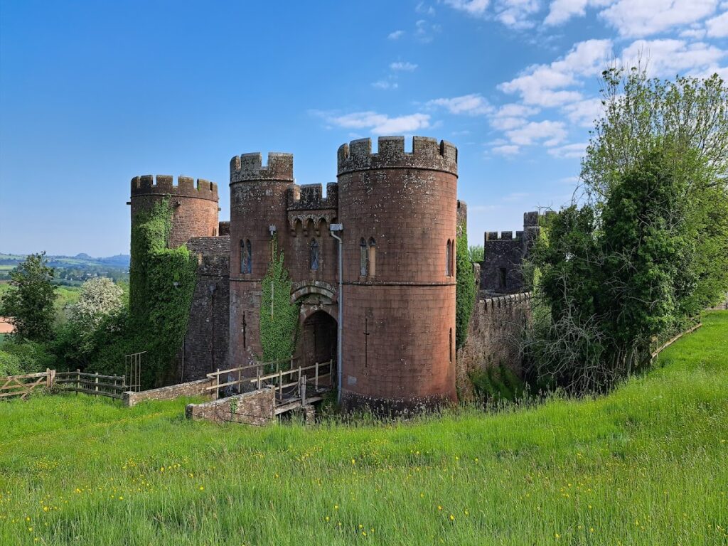Pembridge Castle: A Medieval Border Fortification in England 1 Pembridge Castle