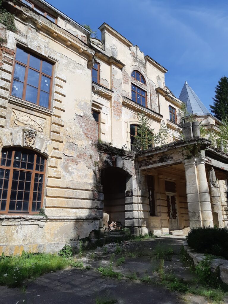 Czartoryski Palace in Zhuravno: A Former Czartoryski Family Residence in Ukraine