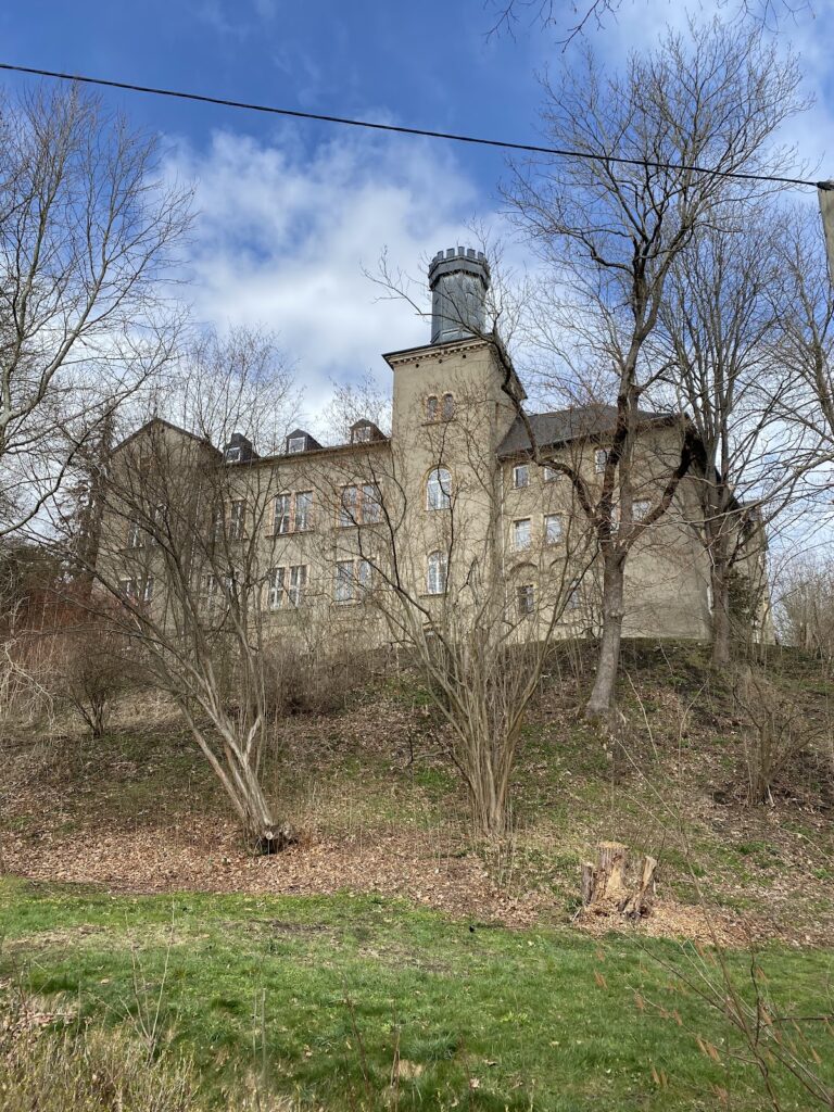 Schloss Erdmannsdorf: A Historicist Castle in Germany 2 Schloss Erdmannsdorf