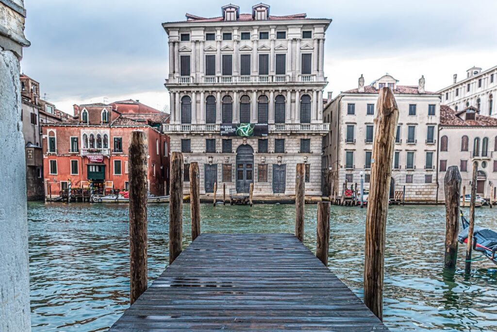 Palazzo Corner della Regina: An Eighteenth-Century Palace on Venice’s Grand Canal 1 Palazzo Corner della Regina